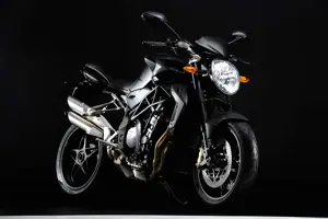 MV Agusta Brutale 920 Front 3-Quarter
